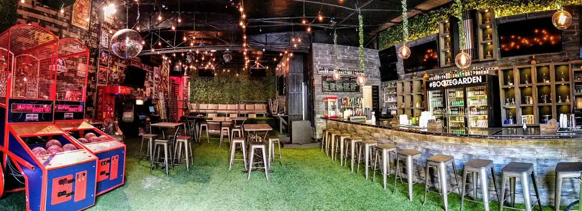 Booze Garden in Fort Lauderdale, FL