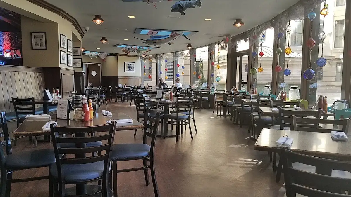 Harry’s Oyster Bar & Seafood in Atlantic City, NJ