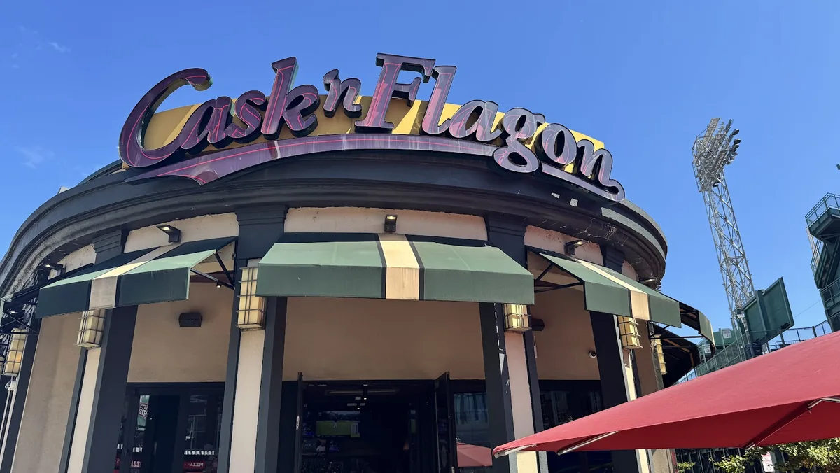 Cask'n Flagon in Boston