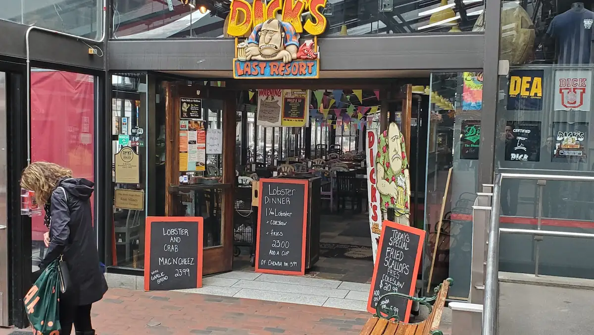 Dick's Last Resort in Boston
