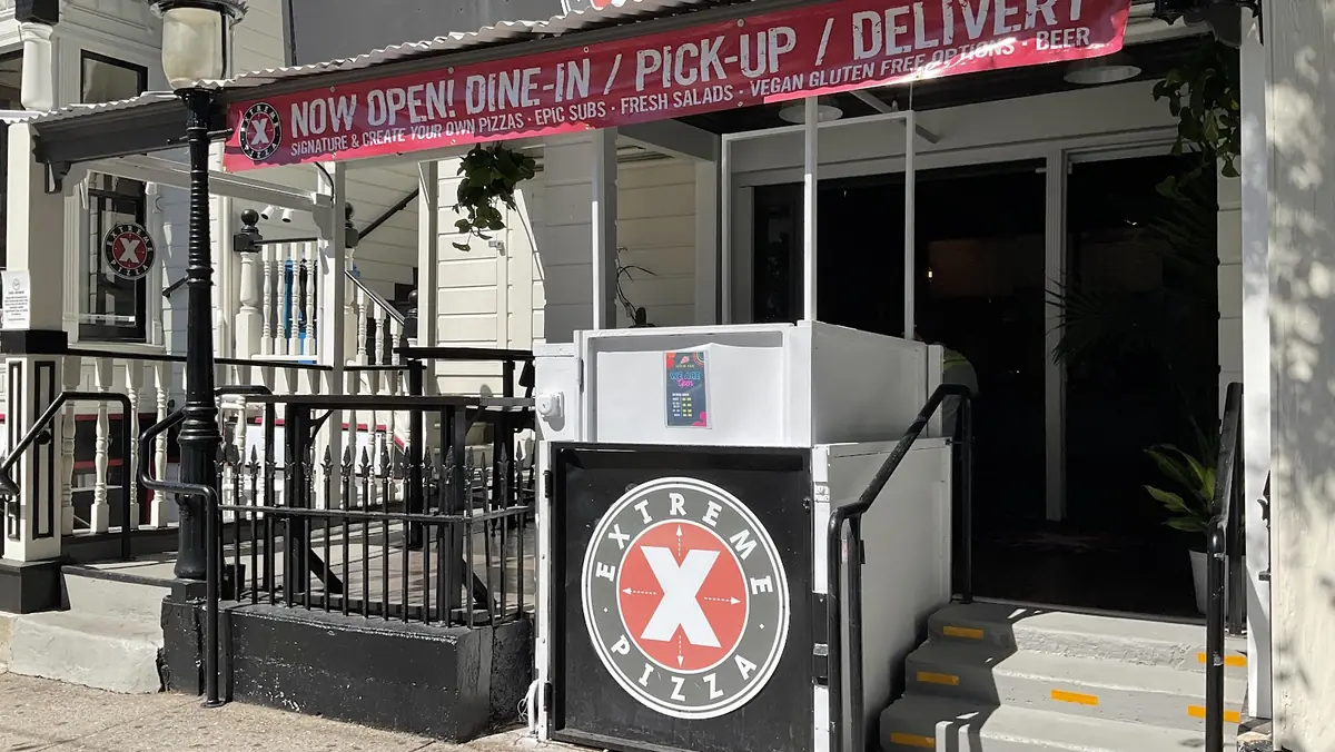 Extreme Pizza in San Francisco