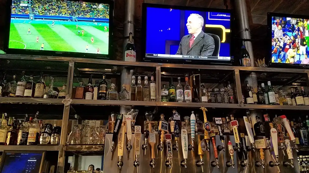 Bru Haus in Santa Monica, CA