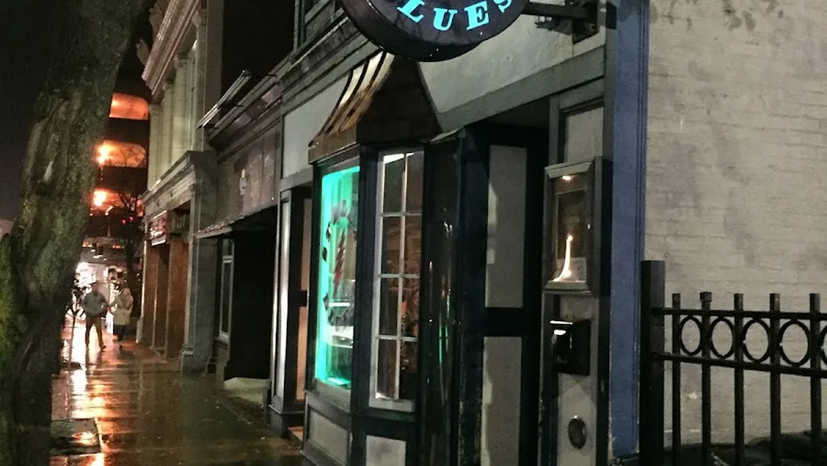 Stella Blues in New Haven
