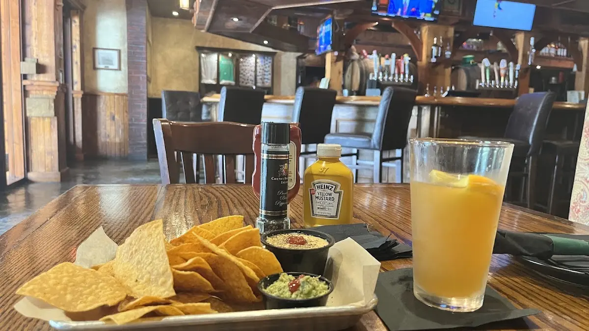 Roxy’s Pub in West Palm Beach, FL