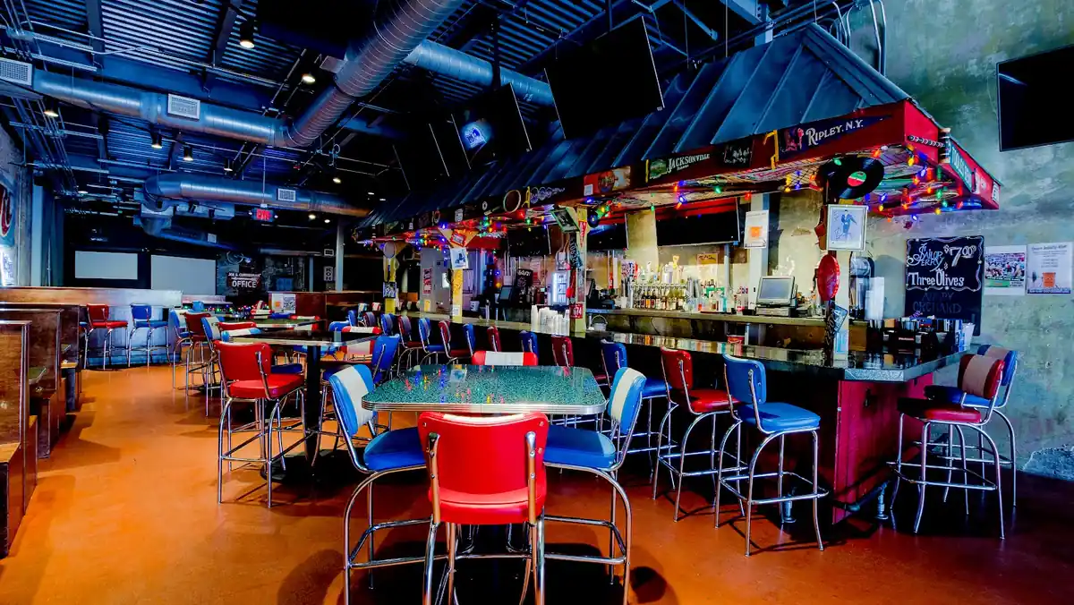 Tin Roof in Nashville