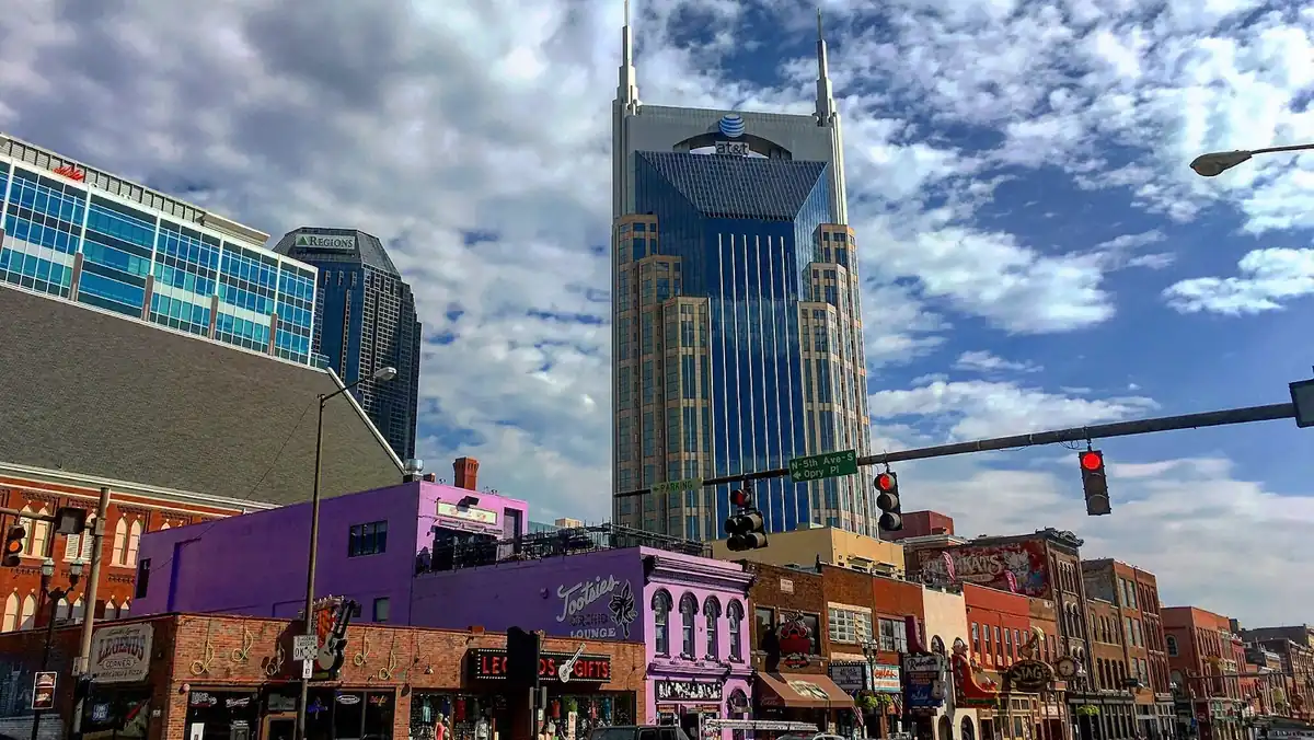 Tootsie's Orchid Lounge in Nashville