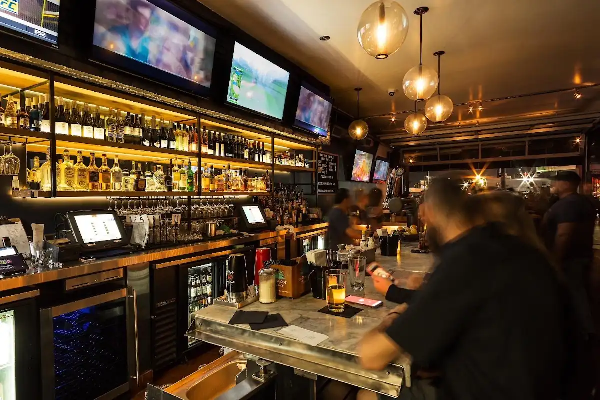 Elbow Room in Los Angeles, CA