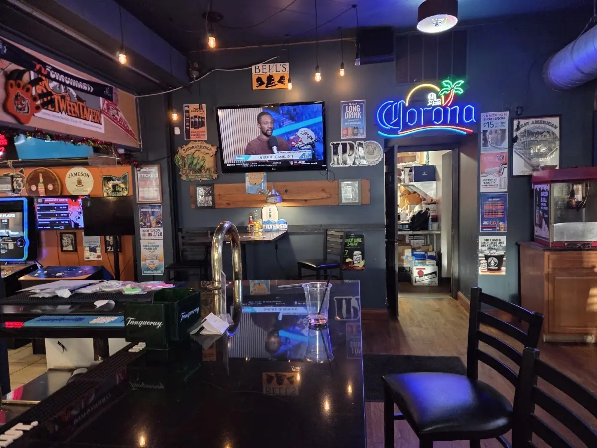 In Between Tavern in Cincinnati, OH