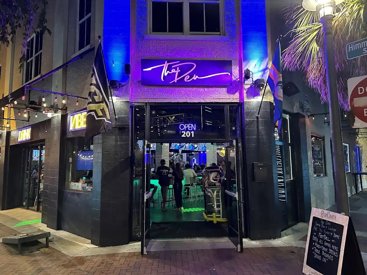 The Den Sports Bar and Lounge in Fort Lauderdale, FL