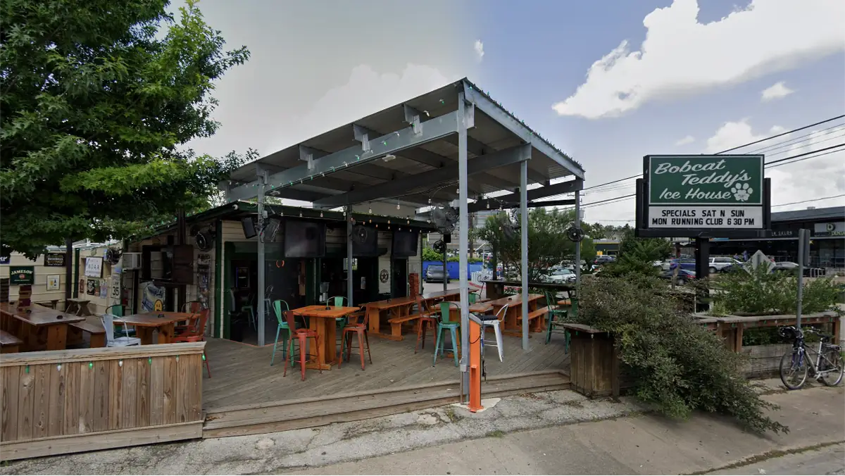 Bobcat Teddy’s Icehouse in Houston