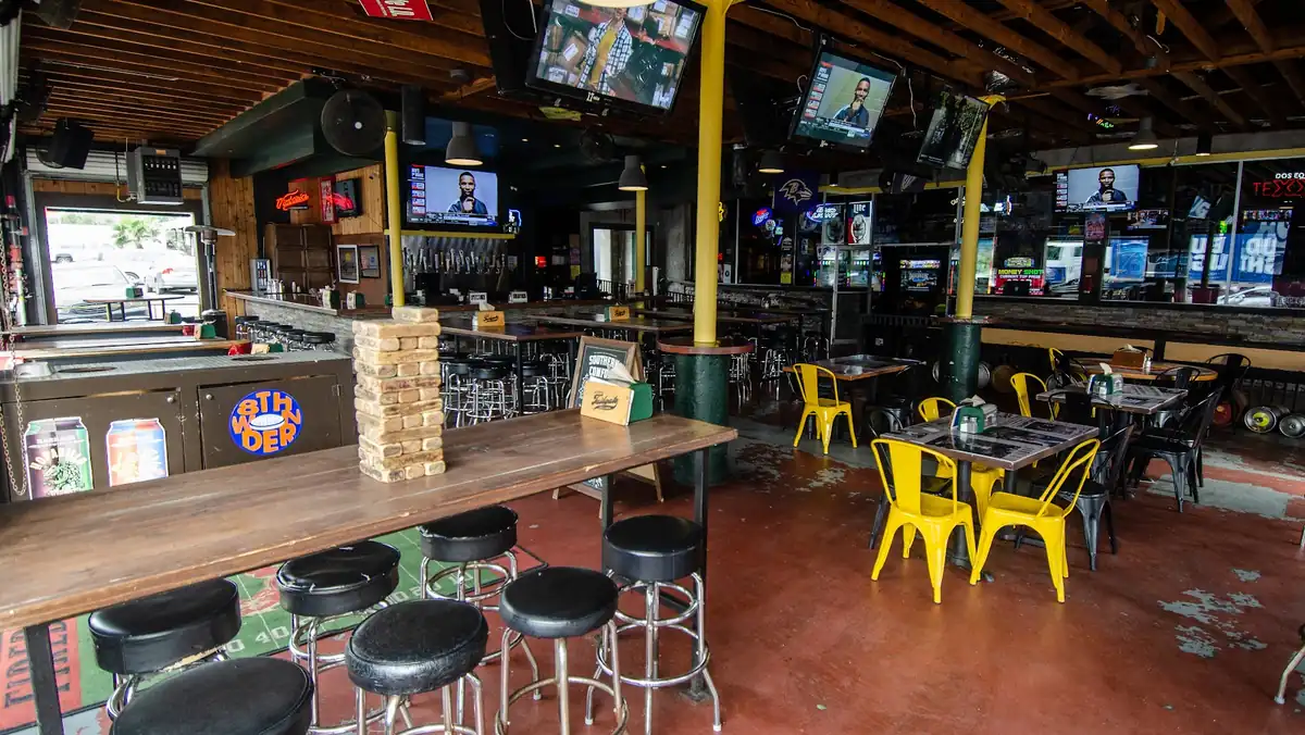 Christian’s Tailgate Bar & Grill Houston Heights in Houston