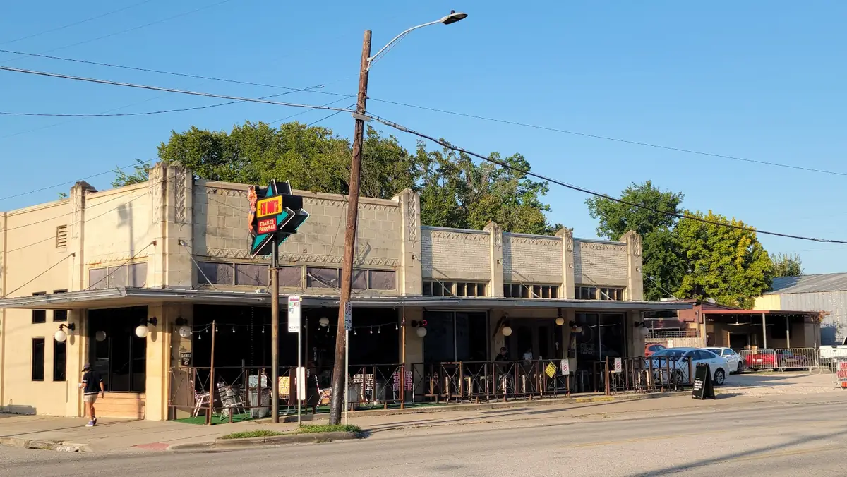 Pearl Bar in Houston